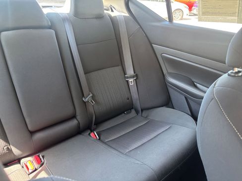 Used 2025 Nissan Altima 2.5 SV FWD image 38