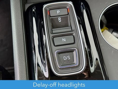 Used 2025 Honda Pilot EX-L image 23