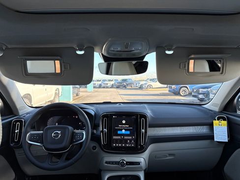 New 2026 Volvo XC40 B5 Plus w/ Protection Package Premier image 10