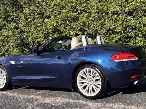 Used 2009 BMW Z4 sDrive35i image 8
