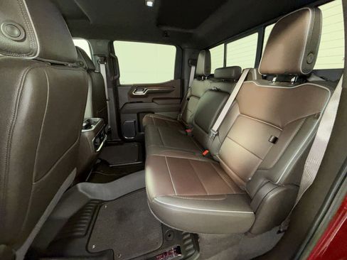 Used 2024 GMC Sierra 1500 Denali w/ Technology Package image 24