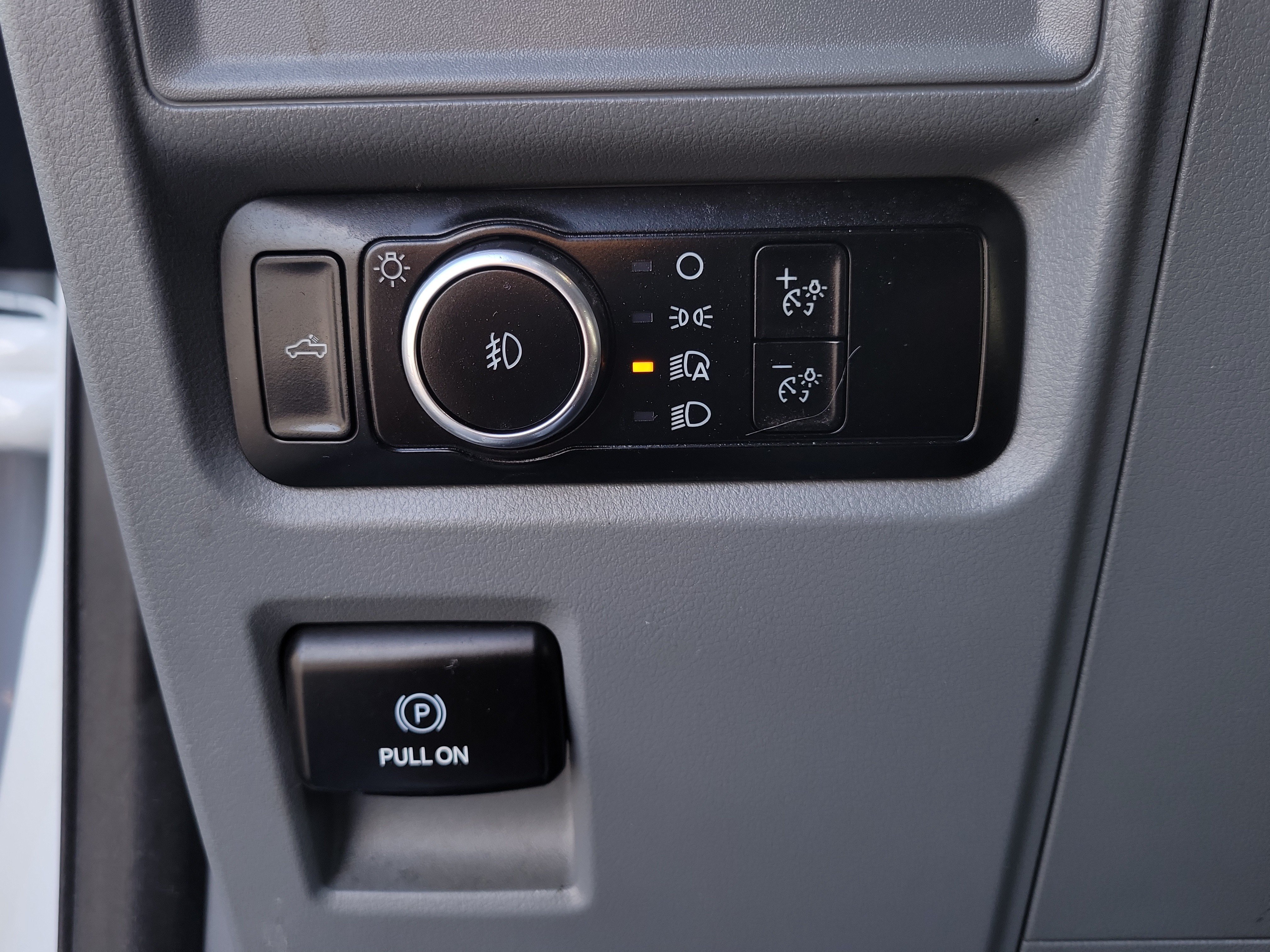 Used 2022 Ford F150 XLT RWD image 25