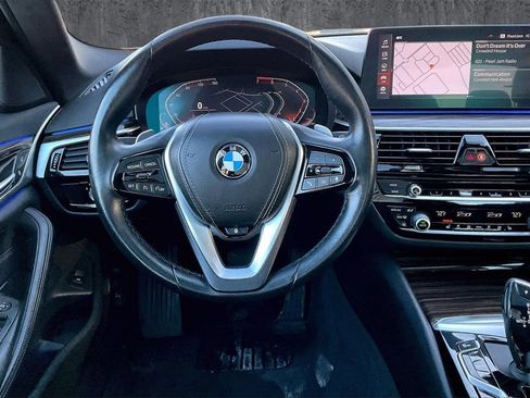 Used 2021 BMW 530i xDrive w/ Convenience Package image 8