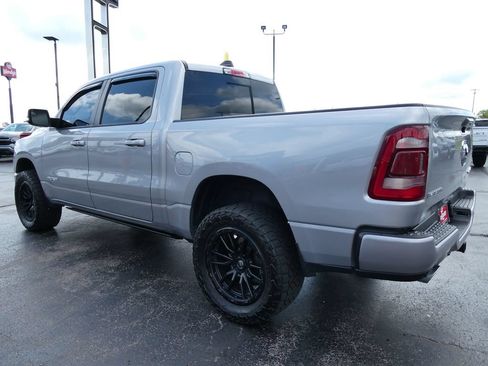 Used 2024 RAM 1500 Laramie AWD/4WD image 7
