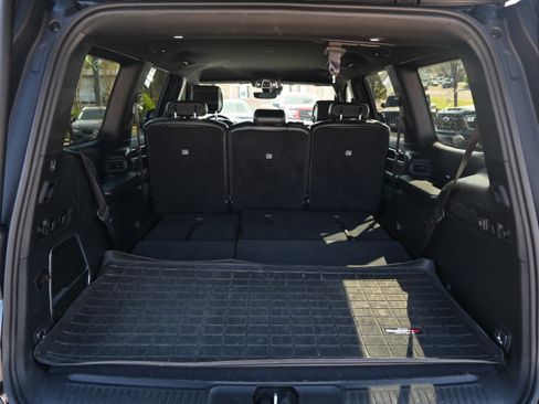 Used 2022 Jeep Wagoneer Series II AWD/4WD image 34