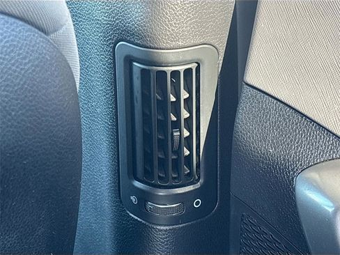 Used 2016 Hyundai Santa Fe SE image 26