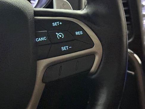 Used 2016 Jeep Grand Cherokee Limited 75th Anniversary AWD/4WD image 40