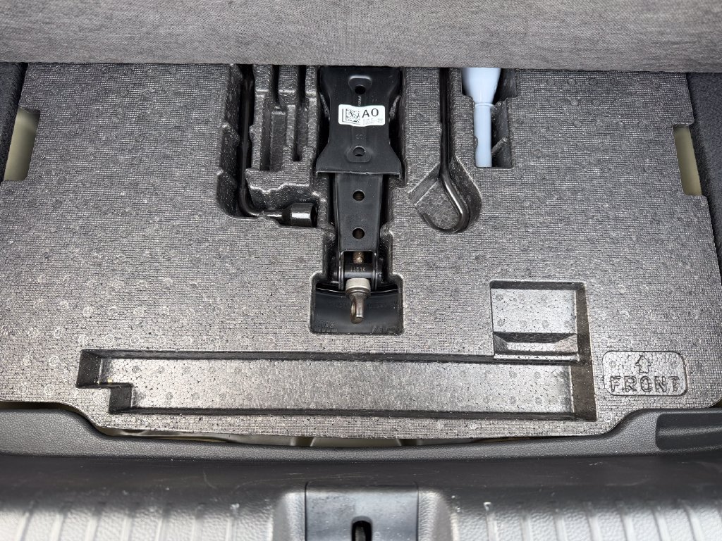 Certified 2024 Honda Accord EX image 31