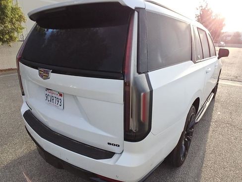 Used 2023 Cadillac Escalade ESV Sport w/ Touring Package RWD image 4