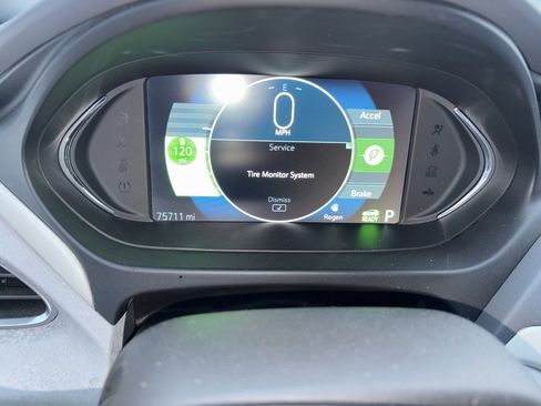 Used 2019 Chevrolet Bolt Premier w/ Infotainment Package image 11