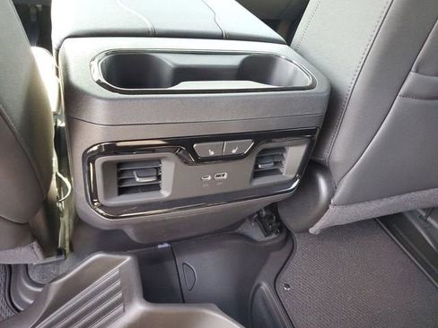 New 2026 GMC Sierra 1500 AT4 w/ AT4 Premium Package AWD/4WD image 17