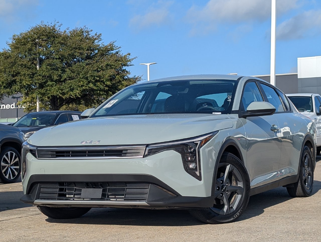 Used 2026 Kia K4 FWD image 1
