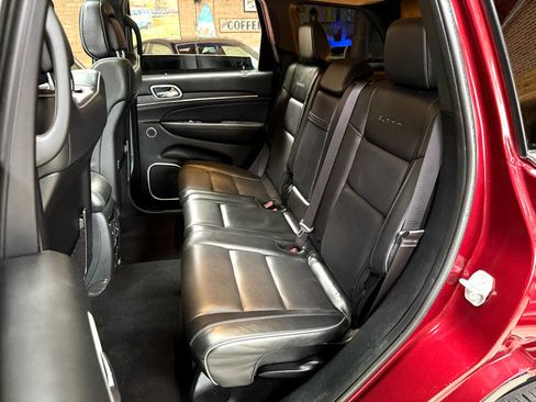 Used 2020 Jeep Grand Cherokee Summit w/ Platinum Series Group AWD/4WD image 28
