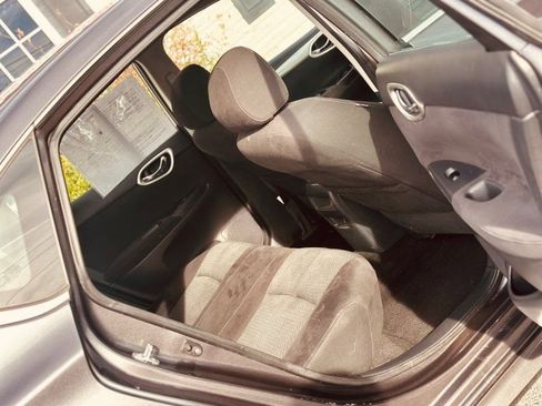 Used 2015 Nissan Sentra SR w/ Navigation Package image 14