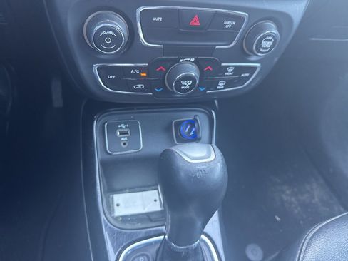 Used 2020 Jeep Compass Latitude image 7