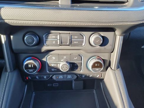 Certified 2024 Chevrolet Suburban Premier image 16