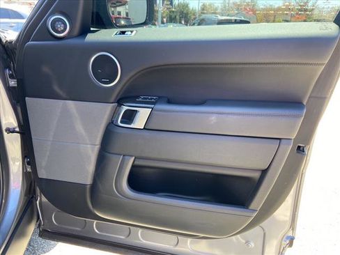 Used 2020 Land Rover Range Rover Sport SE image 7