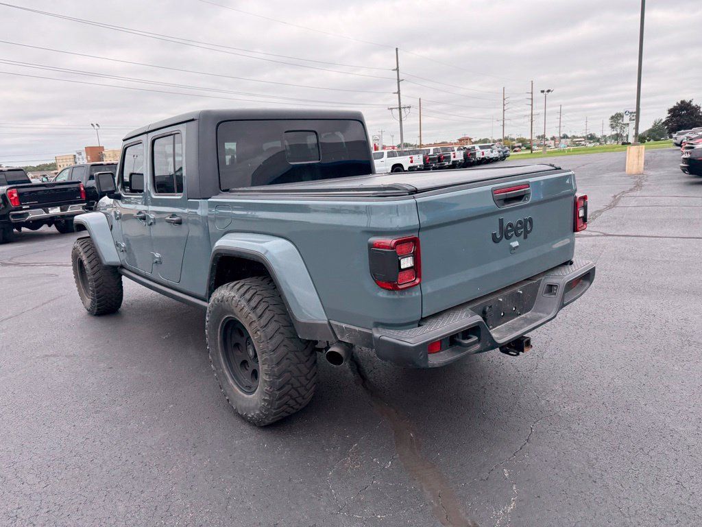 Used 2025 Jeep Gladiator Sport AWD/4WD image 5