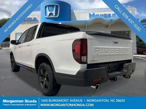 New 2026 Honda Ridgeline Black Edition image 3