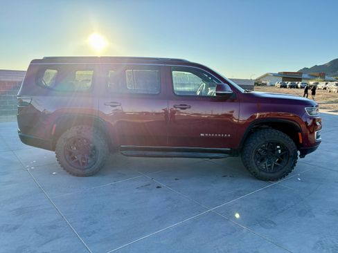 Used 2022 Jeep Wagoneer Series II w/ Premium Group I image 6