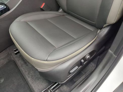 Used 2025 Chevrolet Trax ACTIV w/ Driver Confidence Package FWD image 15