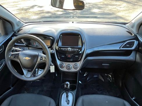 Used 2021 Chevrolet Spark LT image 11