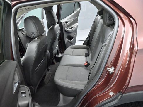 Used 2023 Buick Encore GX Preferred w/ Cold Weather Comfort Package FWD image 29