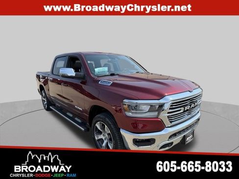 Used 2024 RAM 1500 Laramie AWD/4WD image 1