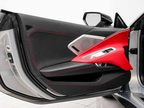 Used 2021 Chevrolet Corvette Stingray 2LT w/ Battery Protection Package image 30