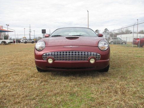 Used 2004 Ford Thunderbird Base image 8
