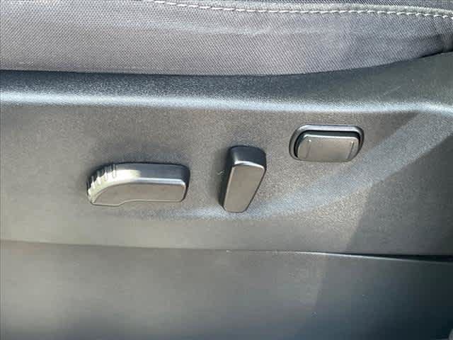 Certified 2025 Nissan Frontier SV RWD image 17
