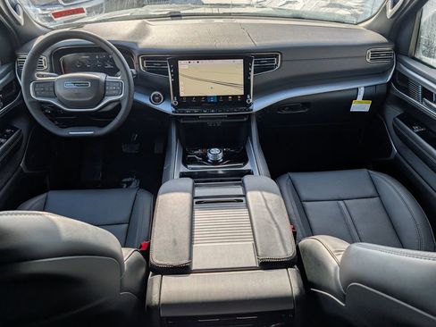 New 2026 Jeep Grand Wagoneer Limited AWD/4WD image 8