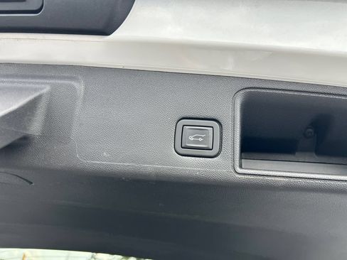 Certified 2024 GMC Terrain Denali AWD/4WD image 37