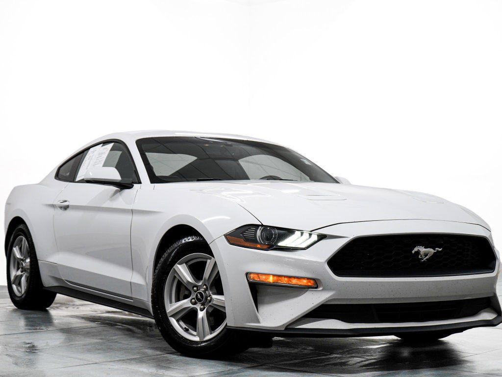 Used 2019 Ford Mustang Coupe RWD image 1