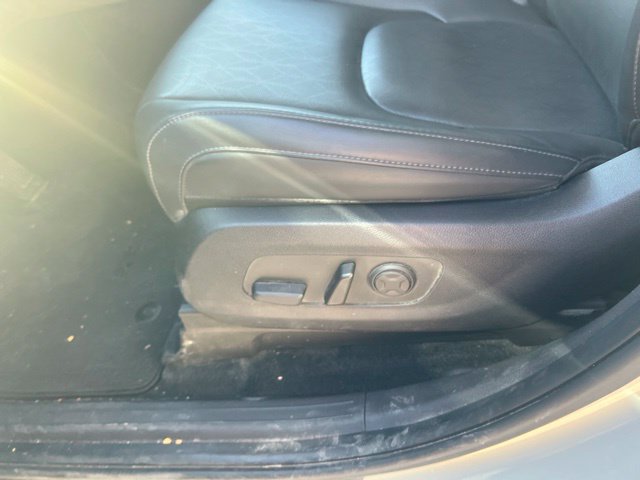 Used 2026 Kia Carnival EX FWD image 15