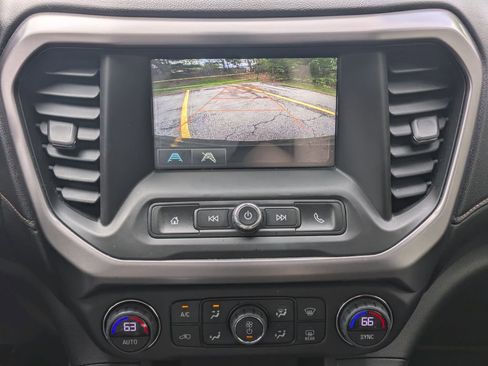 Used 2017 GMC Acadia SLE w/ Driver Alert Package I AWD/4WD image 19