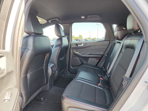 Used 2025 Ford Escape ST-Line AWD/4WD image 12