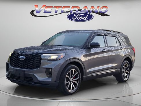 Used 2026 Ford Explorer ST-Line w/ ST-Line Street Pack RWD image 1