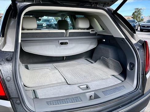 Used 2023 Cadillac XT5 Premium Luxury image 32