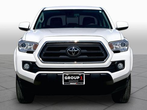 Used 2023 Toyota Tacoma SR5 RWD image 4