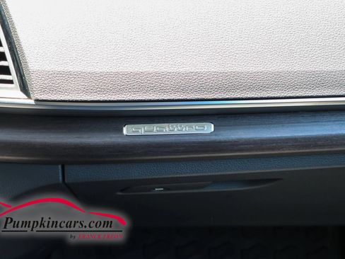 Used 2023 Audi Q5 2.0T Premium w/ Convenience Package AWD/4WD image 39