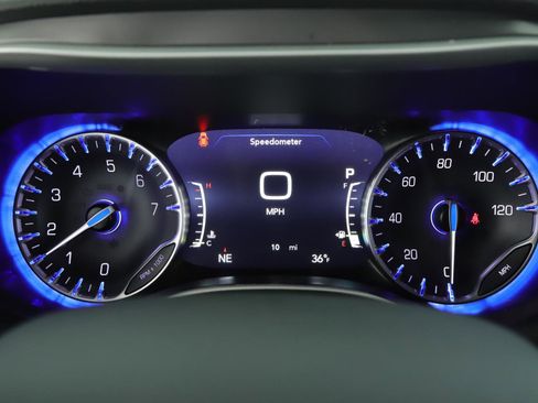 New 2026 Chrysler Pacifica Select image 11