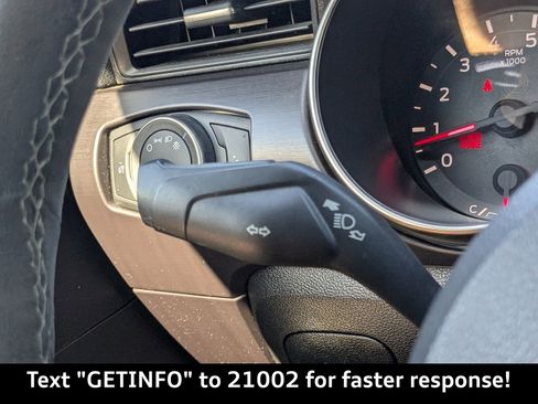 Used 2016 Ford Mustang Shelby GT350 w/ Technology Package image 34