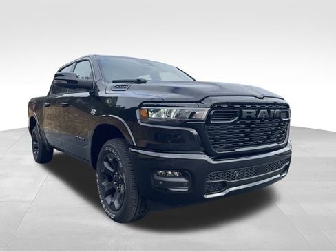 New 2026 RAM 1500 4x4 Crew Cab image 3