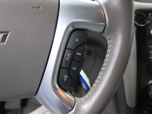 Used 2016 Chevrolet Traverse LT image 25
