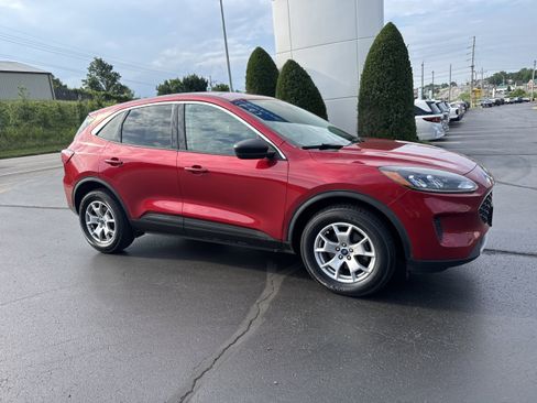 Used 2022 Ford Escape SE AWD/4WD image 1