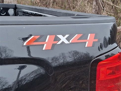 Used 2018 Chevrolet Silverado 1500 LT image 9