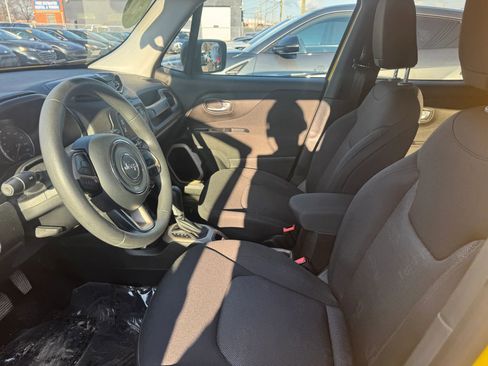 Used 2017 Jeep Renegade Sport w/ Power & Air Group AWD/4WD image 8