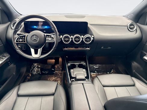 Used 2023 Mercedes-Benz GLA 250 4MATIC image 14