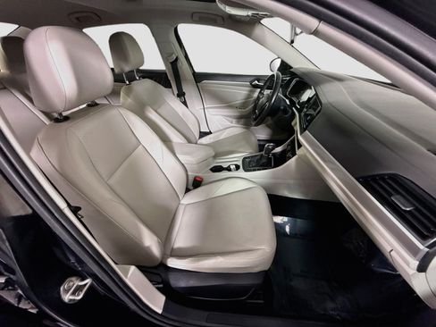 Used 2019 Volkswagen Jetta SE FWD image 29